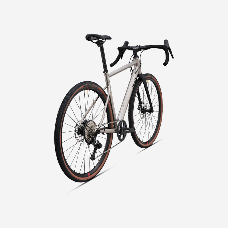 VELO GRAVEL TRIBAN GRVL 900 HOMME Cadre Titane – Image 3