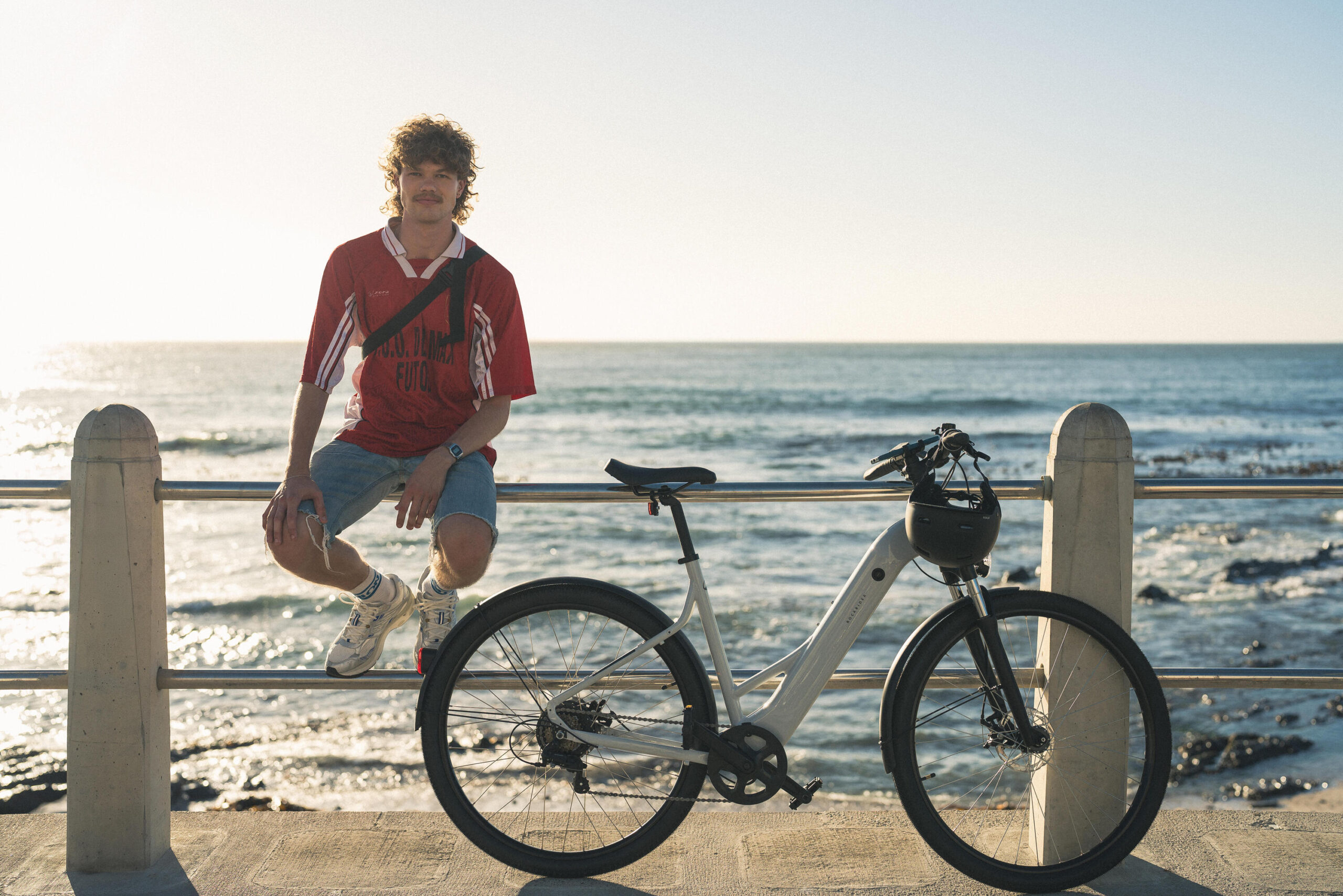 Vélo tout chemin électrique cadre bas, e-actv 100 gris perle – Image 9