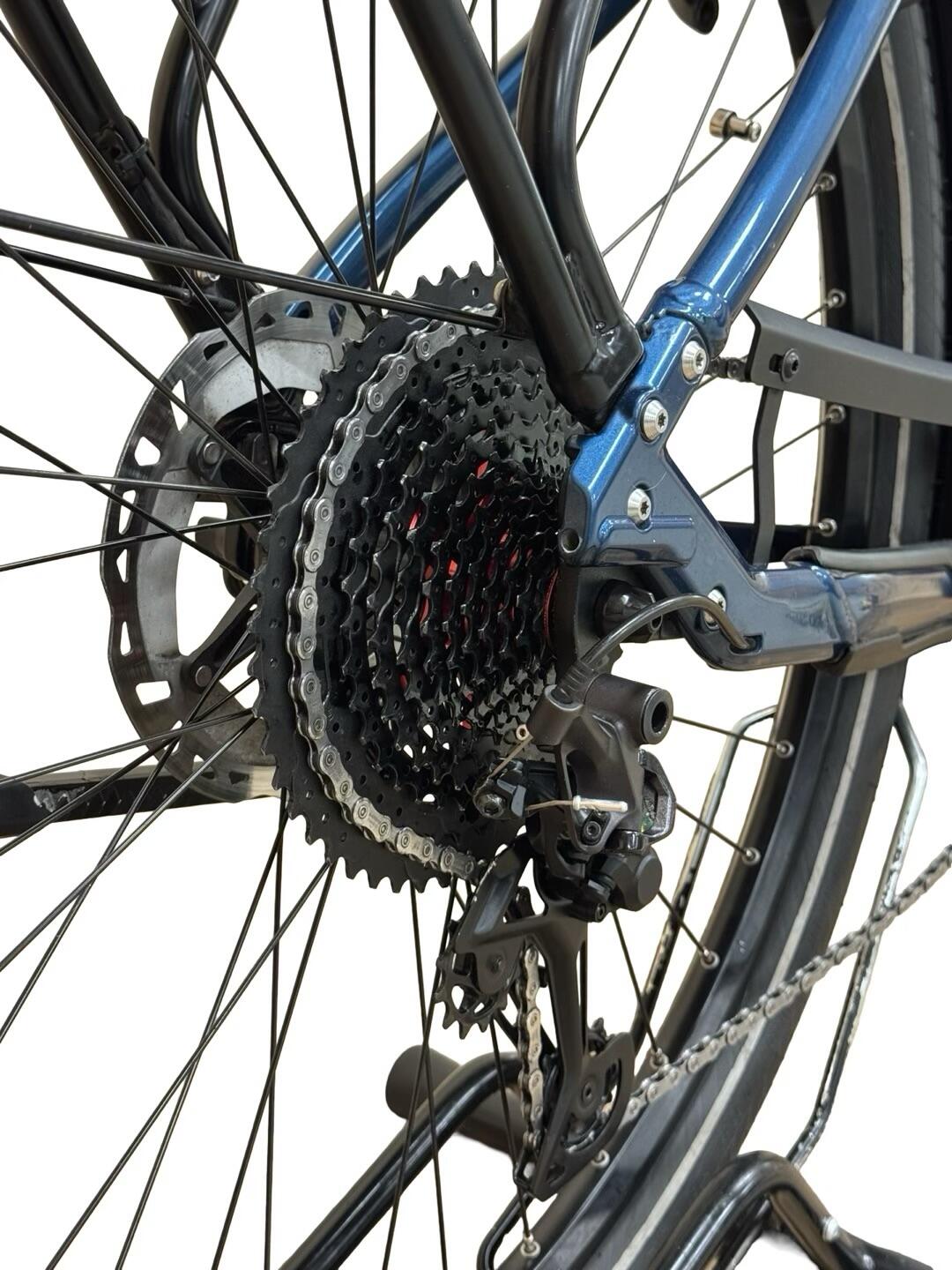 Vélo de randonnée électrique Kalkhoff Entice 5+ Advance ABS (2024) – Image 3