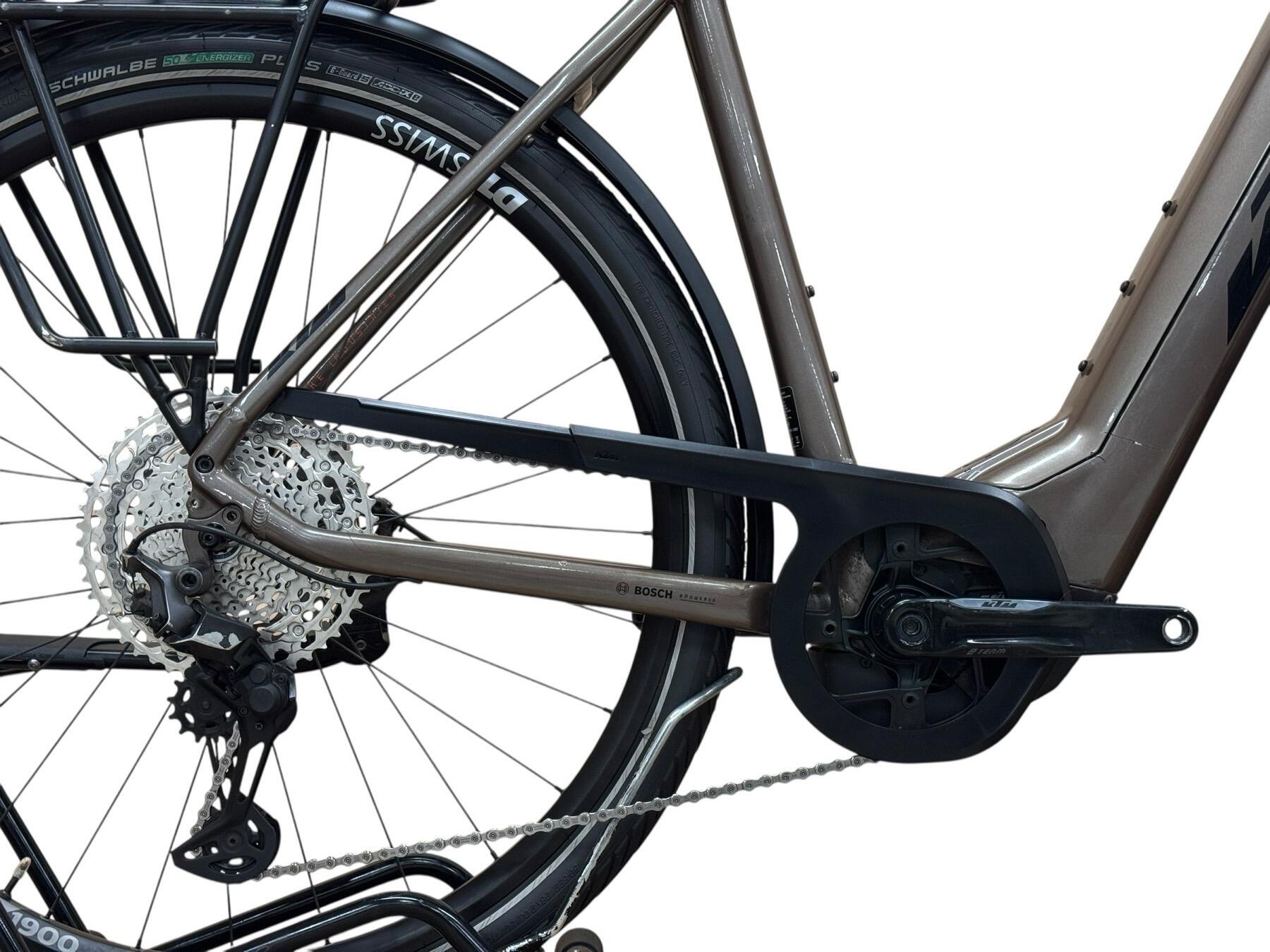 Vélo enfant 12'' Reine des Neiges Pour enfant <90/95 cm équipé de 1 Frein, panier et porte poupée, stabilisateurs + Casque inclus