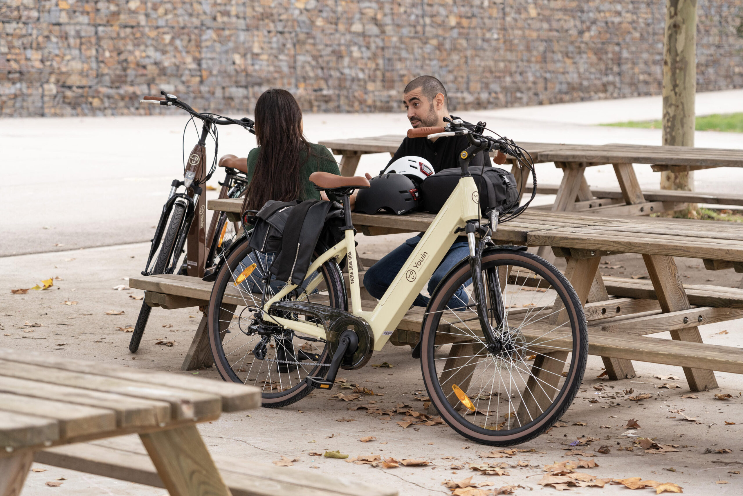 Vélo électrique urbain YOUIN Viena BK2128O 28" Shimano 7V 250W 80km – Image 3